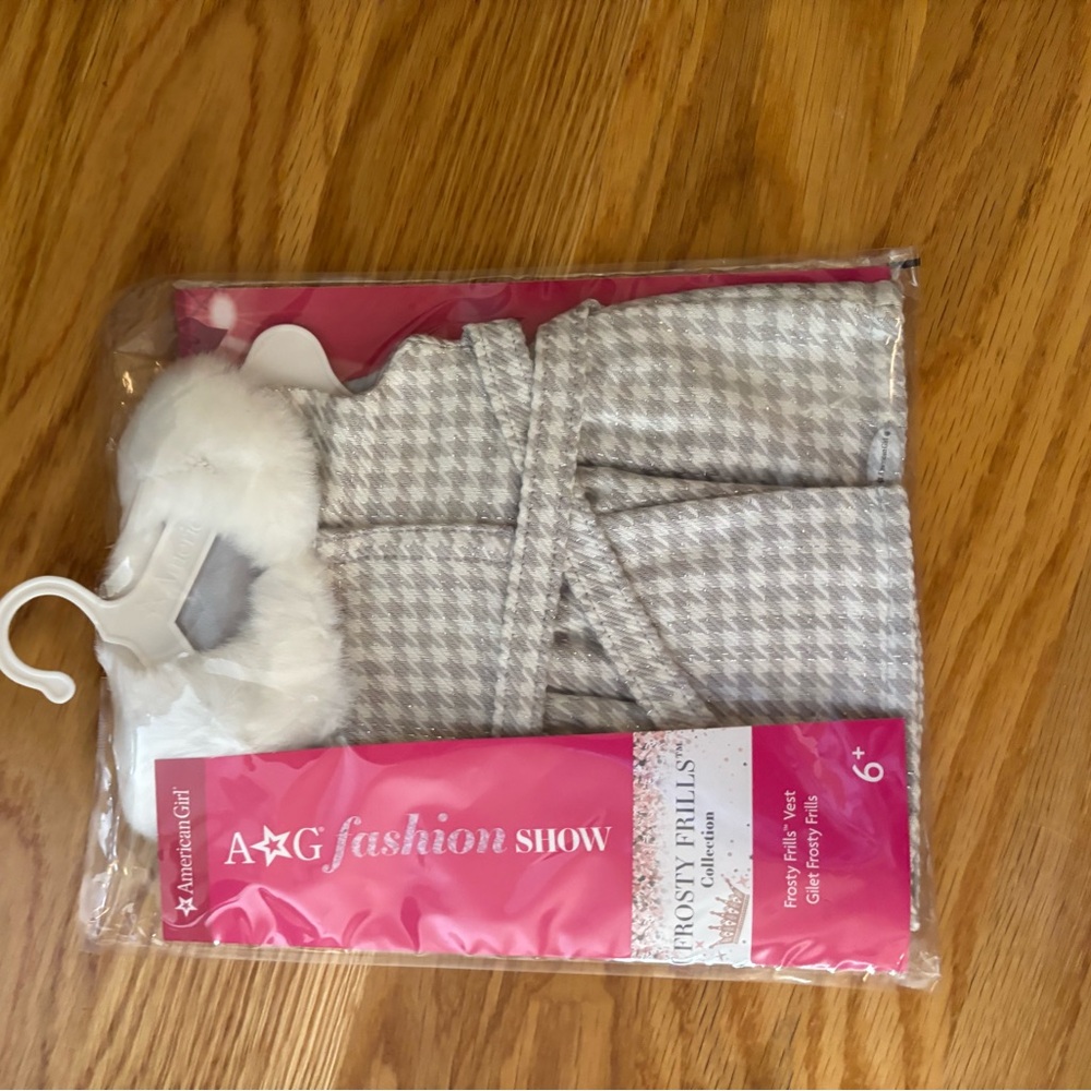 American Girl Fashion Show Frosty frills set